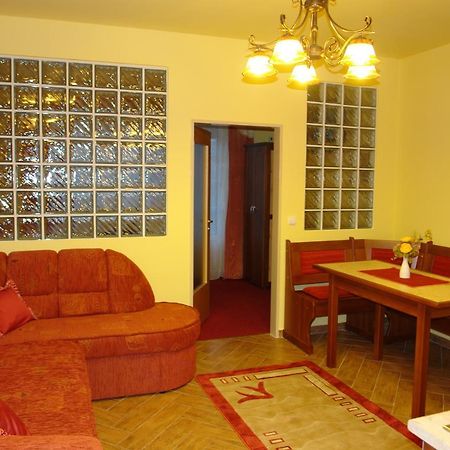 Holdlux Apartmanok Sárvár 외부 사진