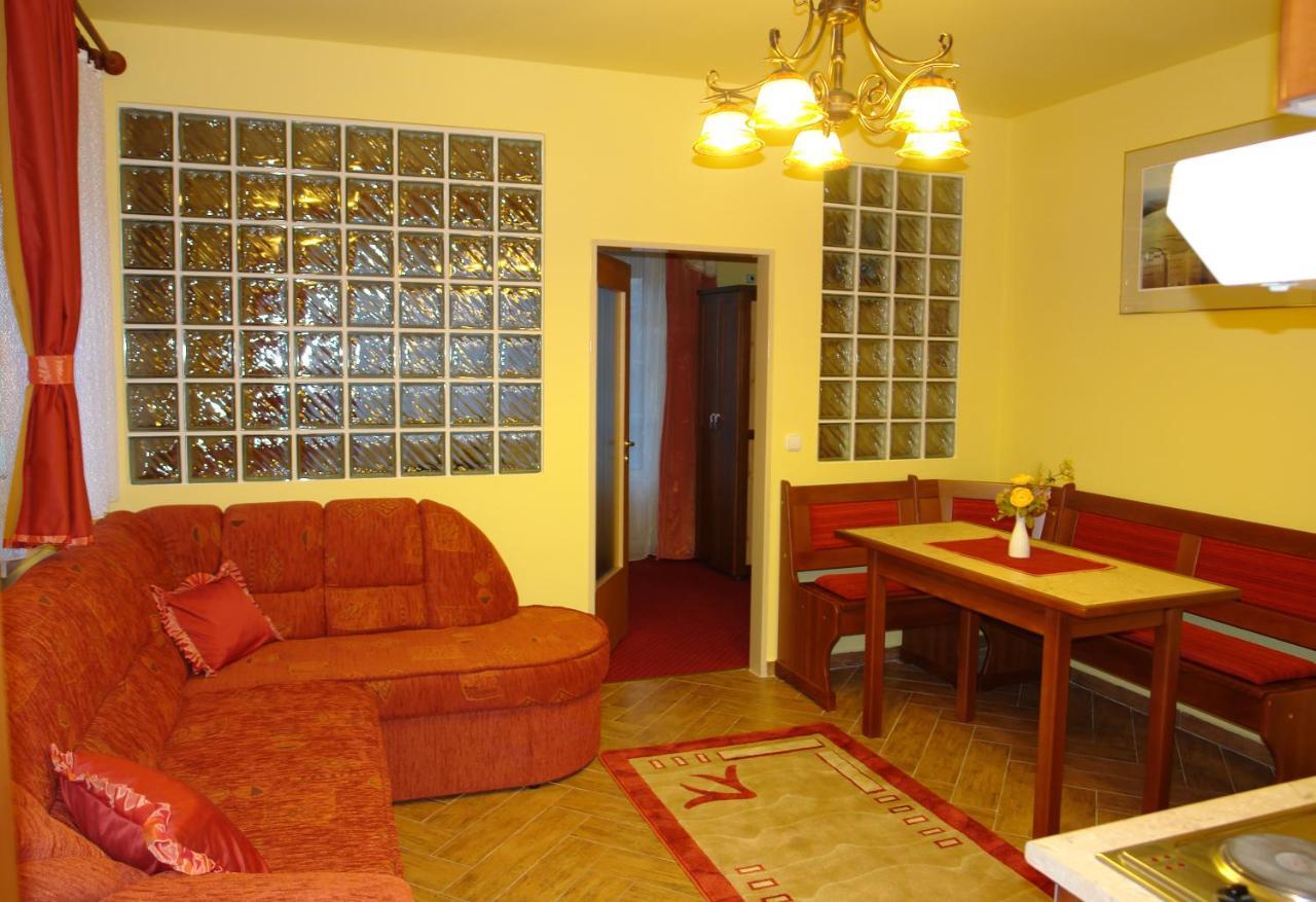 Holdlux Apartmanok Sárvár 외부 사진
