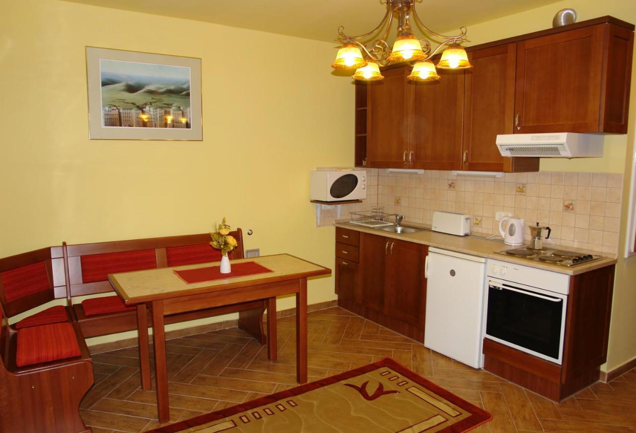 Holdlux Apartmanok Sárvár 외부 사진