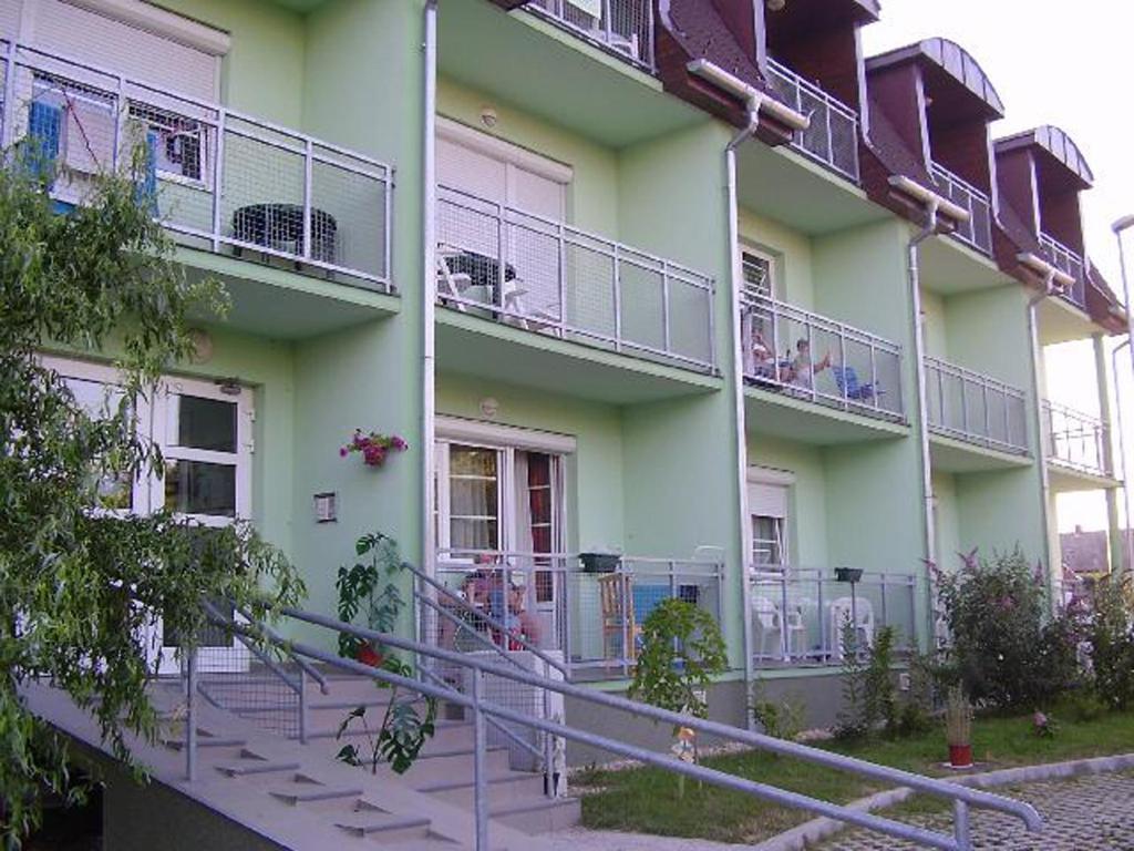 Holdlux Apartmanok Sárvár 외부 사진