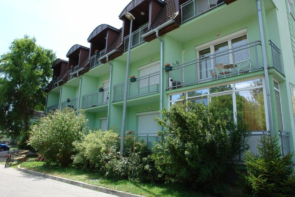 Holdlux Apartmanok Sárvár 외부 사진