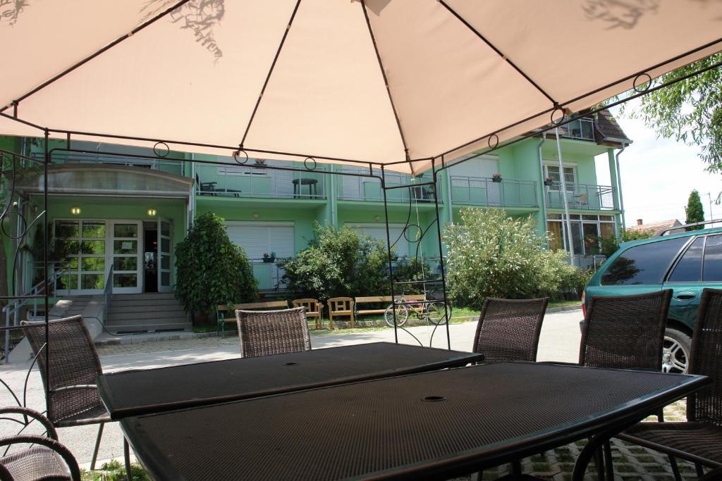 Holdlux Apartmanok Sárvár 외부 사진